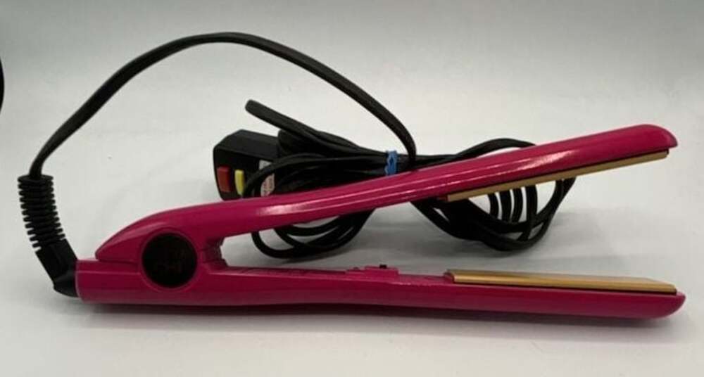 CHI Pink Ultra CHI 1 Inch Tourmaline Ceramic Hairstyling Iron Flat Iron